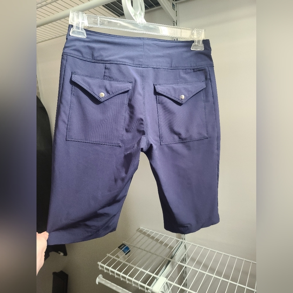 Shorts - Picture 2 of 9